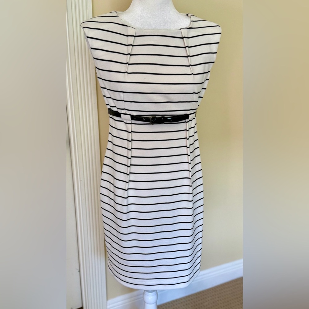 NWT Calvin Klein fitted stripped dress with belt 8P
